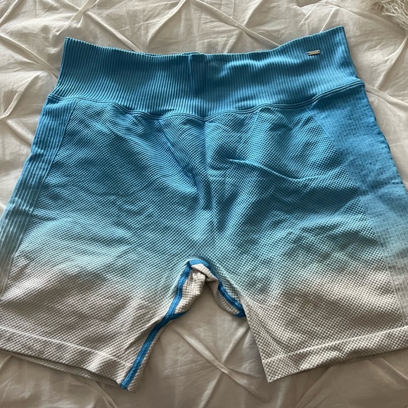VS PINK XL OMBRÉ SHORTS - Picture 1 of 3